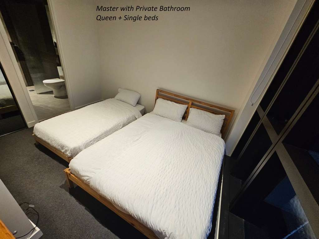 Ensuite room