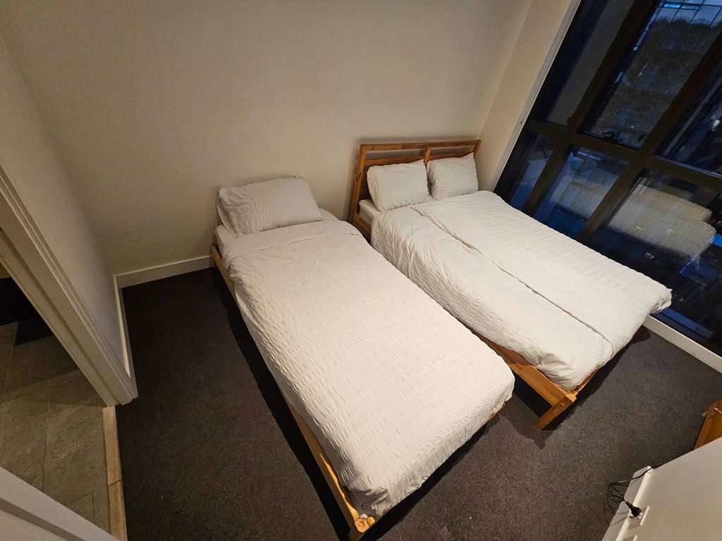 Ensuite room