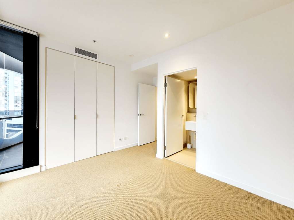 Ensuite room