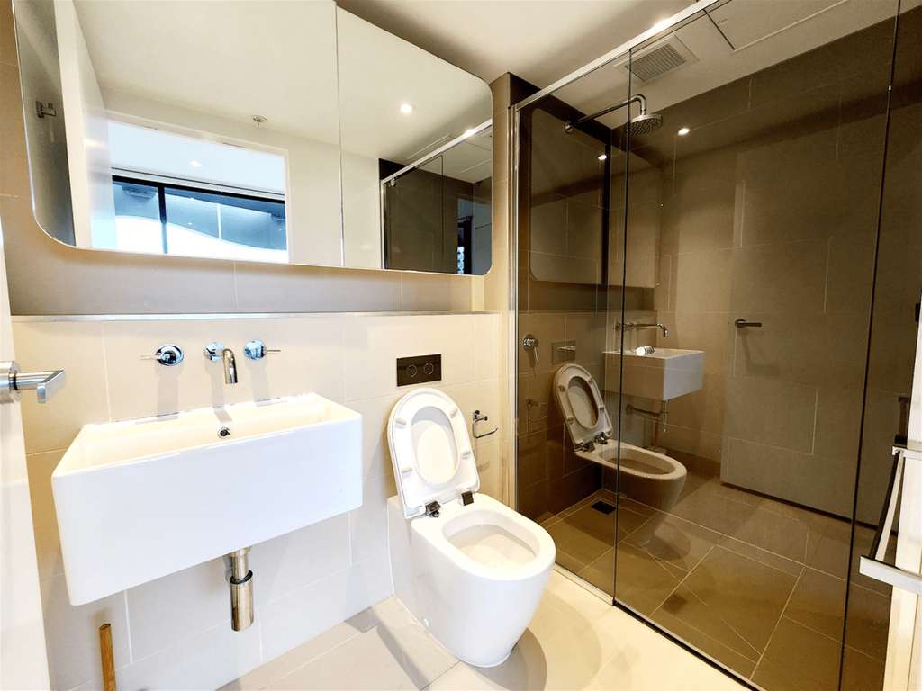 Ensuite room